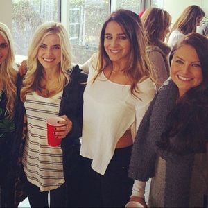 White BCBG long sleeve shirt